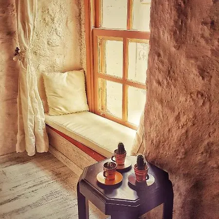 Lilyum - Tas Ev Bed & Breakfast