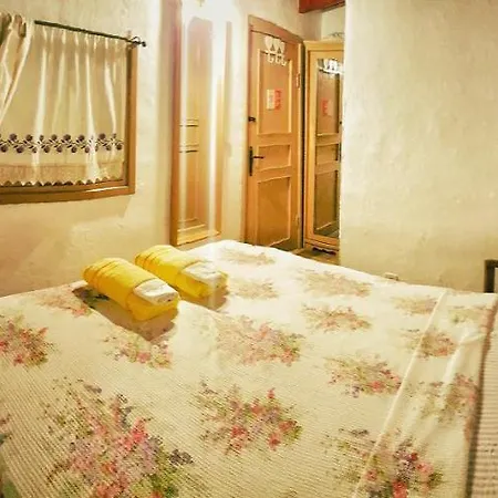 Lilyum - Tas Ev Bed & Breakfast