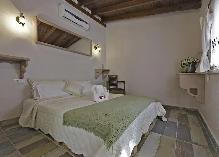 Panzió Lilyum - Tas Ev Alacati