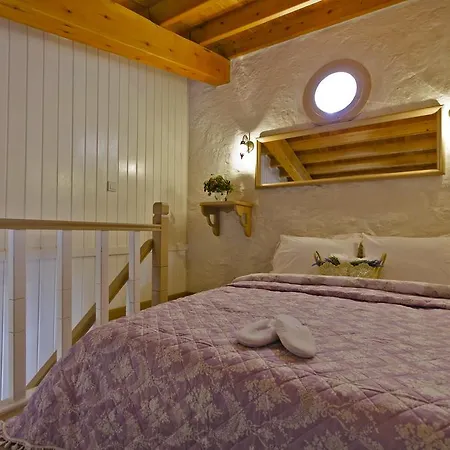 Lilyum - Tas Ev ベッド・アンド・ブレックファスト