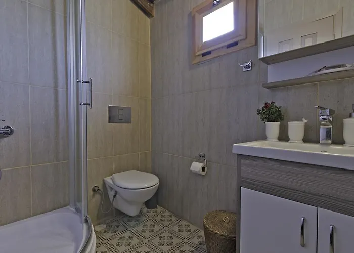 Nocleg ze śniadaniem Lilyum - Tas Ev 3*