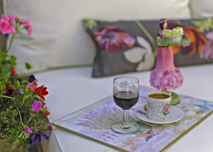 Lilyum - Tas Ev 3* Alaçatı