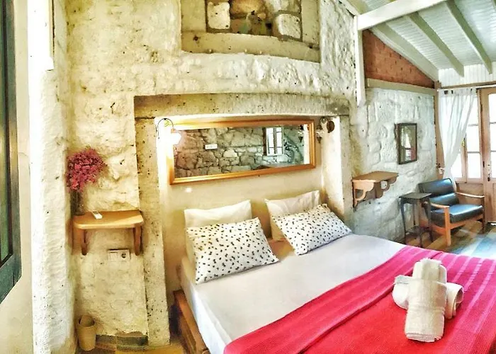 Nocleg ze śniadaniem Lilyum - Tas Ev Alaçatı