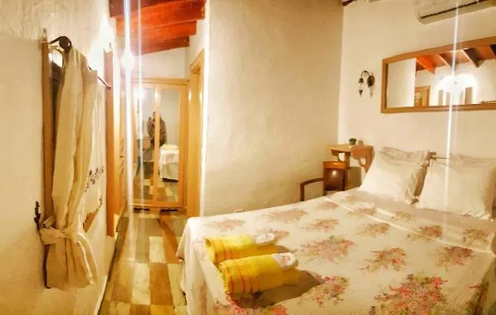 Lilyum - Tas Ev 3* Alaçatı